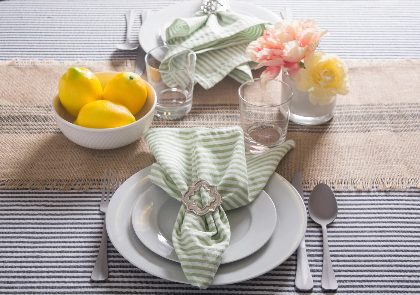 Mineral Seersucker Tablecloth 70 Round 
