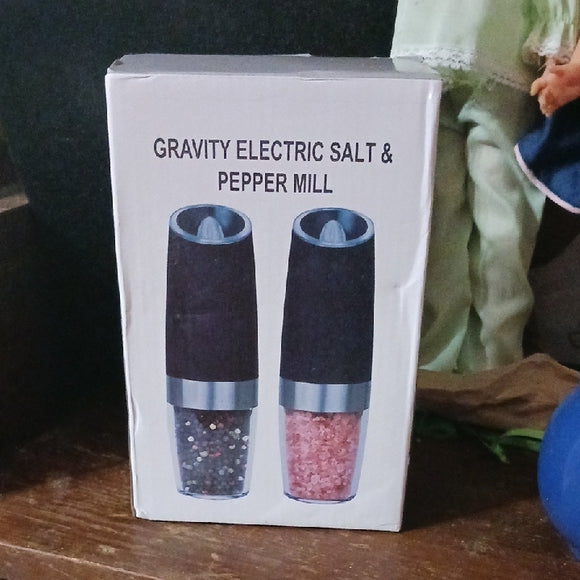 Gravity Electric Salt & Pepper Mill - Black
